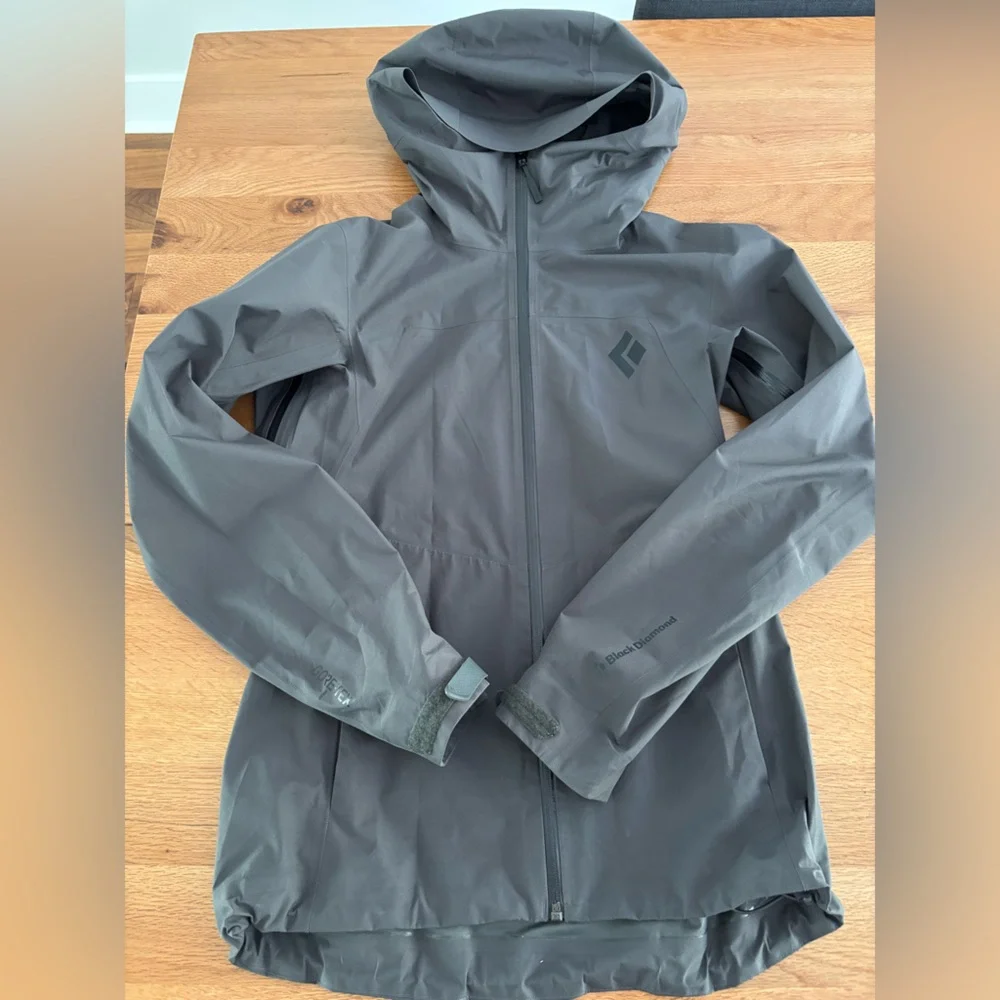 Excellent condition Liquid Point Goretex Waterproof Shell - Picture 4 of 6